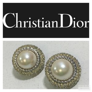 Final Drop:Christian Dior Fashion Clip Earrings